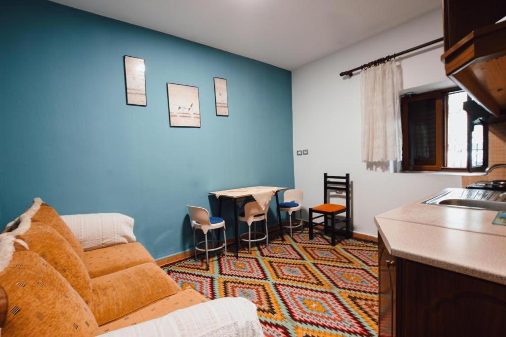 Bb Apartament Gjirokastër Exterior foto