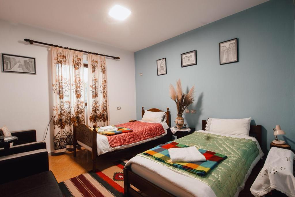 Bb Apartament Gjirokastër Exterior foto