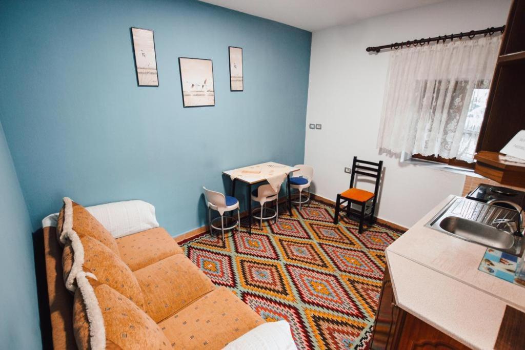 Bb Apartament Gjirokastër Exterior foto